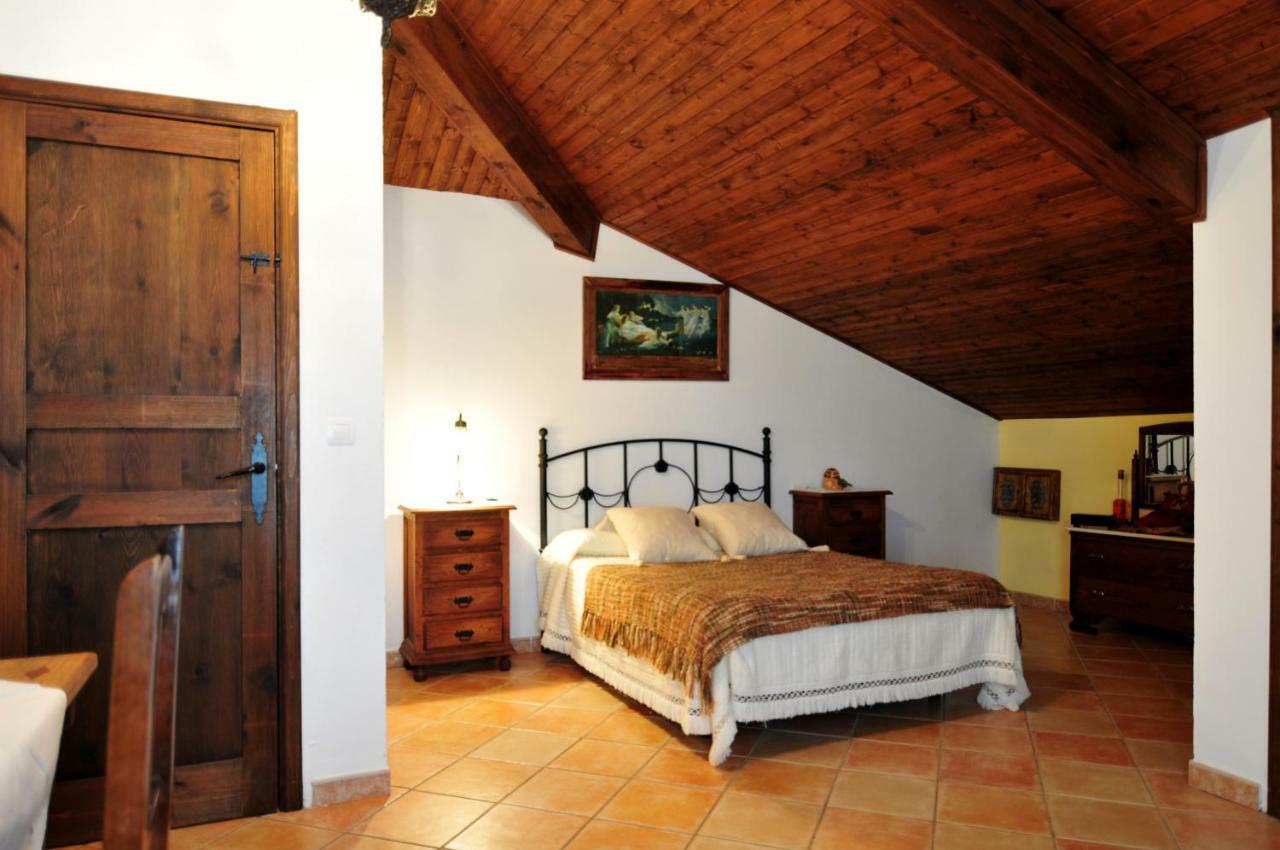 El Romerito Hostal Zalamea la Real Exterior foto